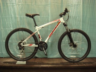 GT　AVALANCHE　3,0　DISC